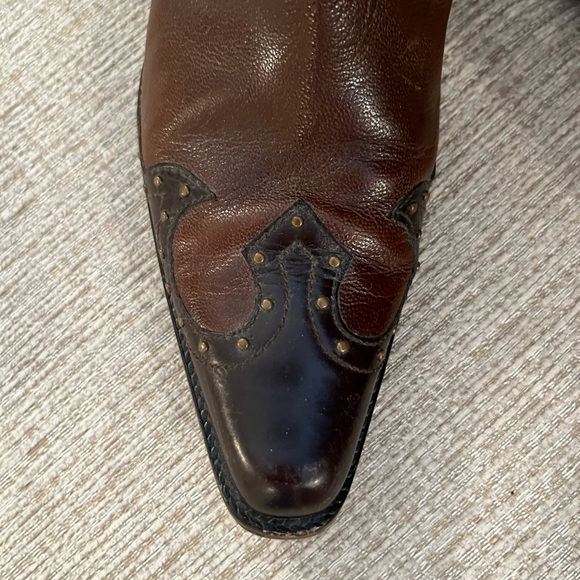 Country Western style above ankle boots. Light weight & comfy. Good condition. - Picture 3 of 10